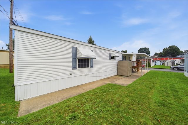 83 Helen Street, Barberton, OH 44203