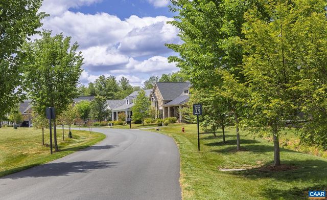 542 DRUMIN RD, Keswick, VA 22947