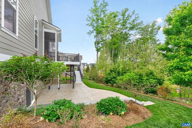 542 DRUMIN RD, Keswick, VA 22947