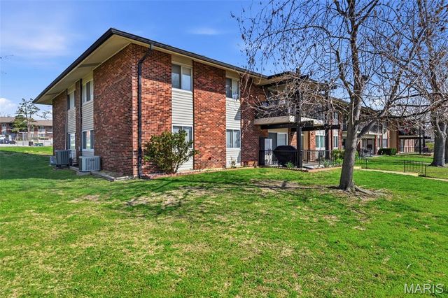 9965 Bunker Hill Drive C, Unincorporated, MO 63123