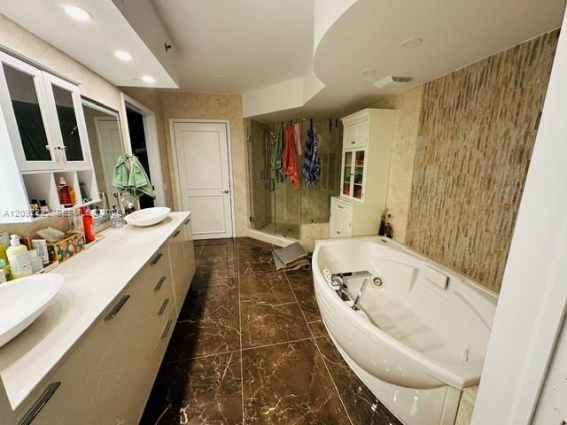 18911 Collins Avenue 604, Sunny Isles Beach, FL 33160