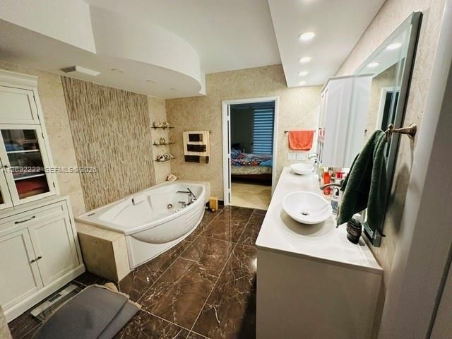18911 Collins Avenue 604, Sunny Isles Beach, FL 33160