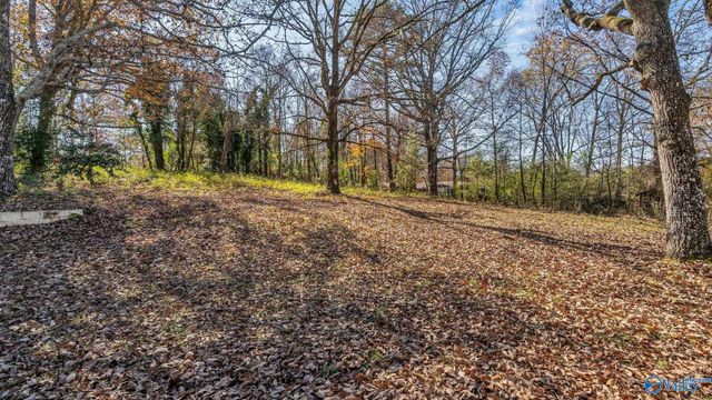 212 Nottingham Drive, Gadsden, AL 35904