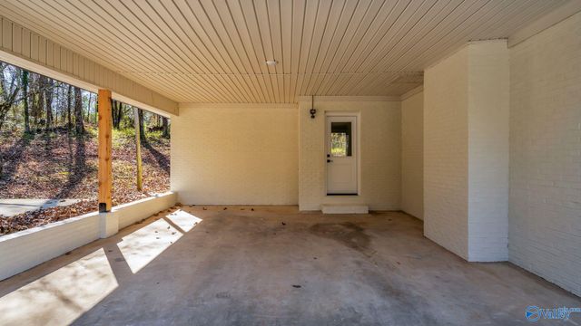 212 Nottingham Drive, Gadsden, AL 35904