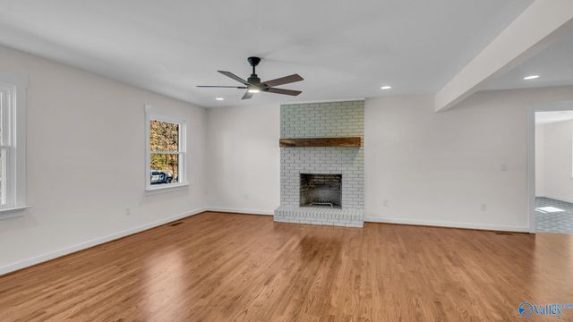 212 Nottingham Drive, Gadsden, AL 35904