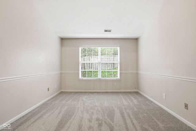 9652 Pine Ridge East Drive, Fishers, IN 46038