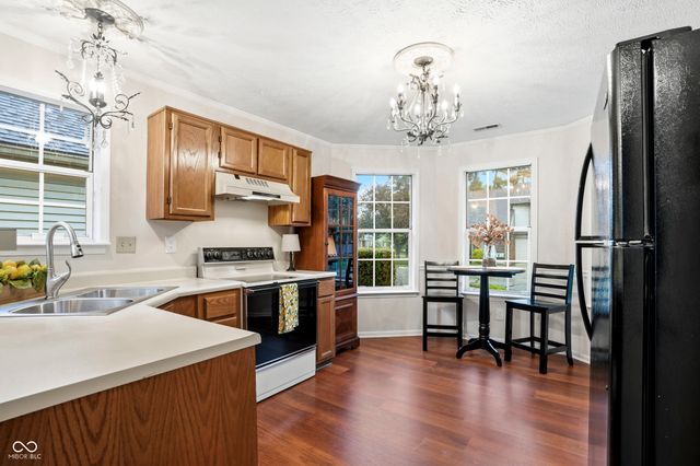 9652 Pine Ridge East Drive, Fishers, IN 46038