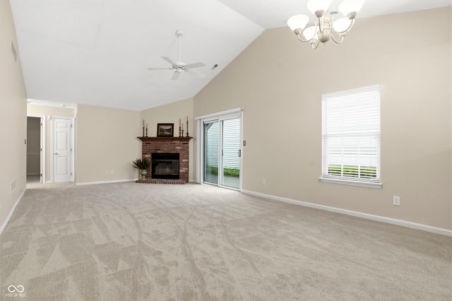 9652 Pine Ridge East Drive, Fishers, IN 46038