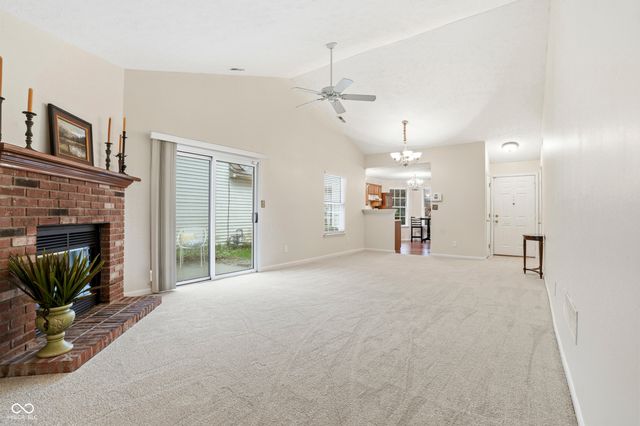 9652 Pine Ridge East Drive, Fishers, IN 46038