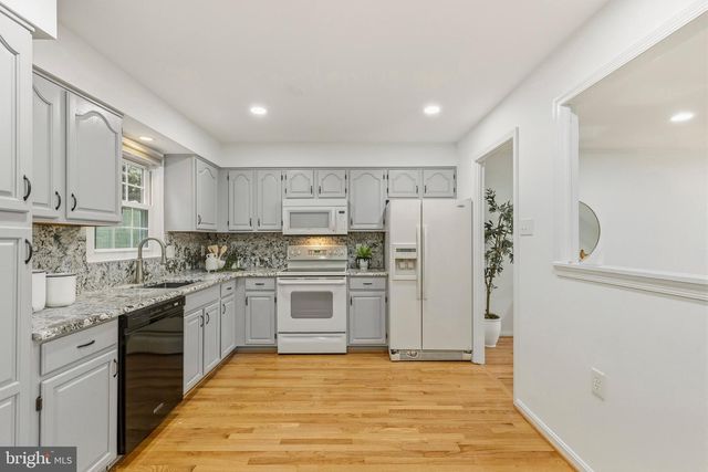 12418 EDEN LN, Woodbridge, VA 22192