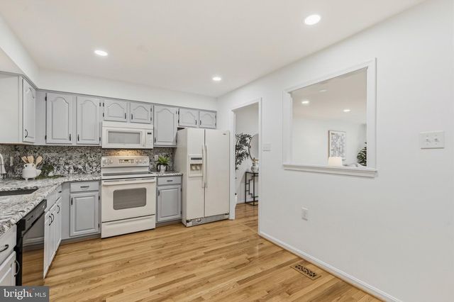 12418 EDEN LN, Woodbridge, VA 22192