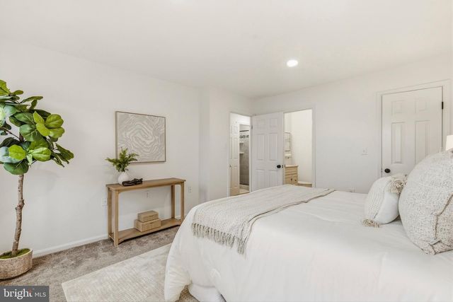 12418 EDEN LN, Woodbridge, VA 22192