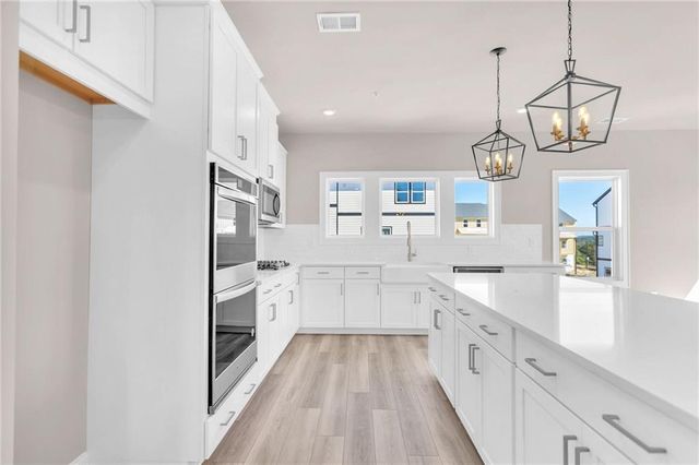 423 Lincoln Street, Woodstock, GA 30188