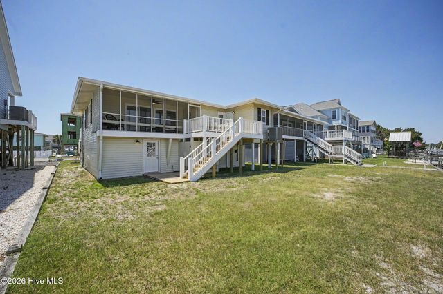122 Marlin Drive, Supply, NC 28462