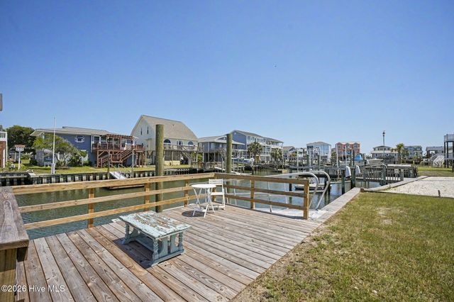 122 Marlin Drive, Supply, NC 28462