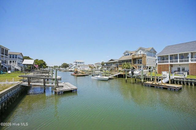 122 Marlin Drive, Supply, NC 28462