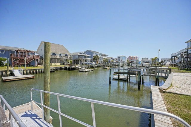 122 Marlin Drive, Supply, NC 28462