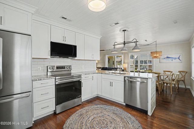 122 Marlin Drive, Supply, NC 28462