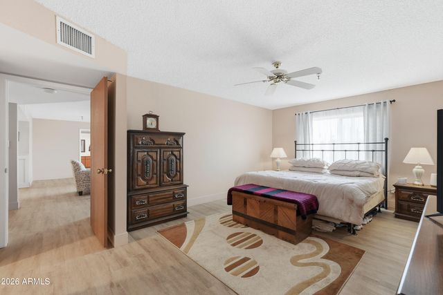 515 S PARKCREST -- 517, Mesa, AZ 85206