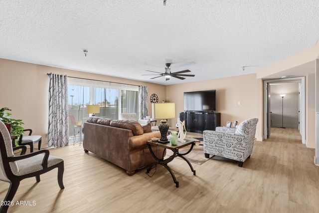 515 S PARKCREST -- 517, Mesa, AZ 85206