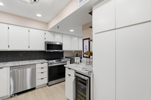 515 S PARKCREST -- 517, Mesa, AZ 85206