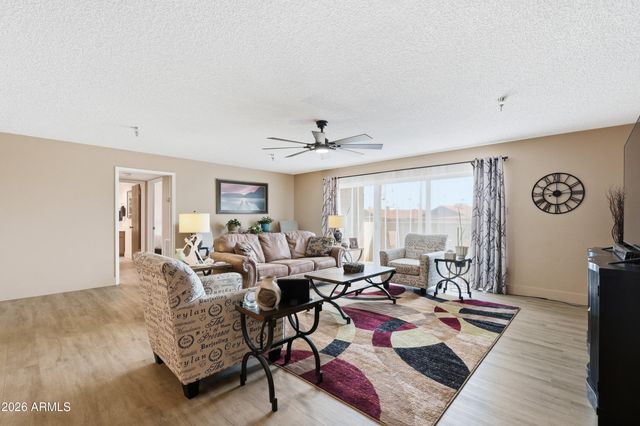 515 S PARKCREST -- 517, Mesa, AZ 85206