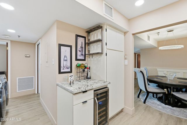 515 S PARKCREST -- 517, Mesa, AZ 85206