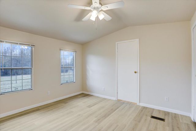 5806 S Highway 35, Alvin, TX 77511