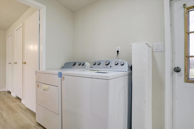 5806 S Highway 35, Alvin, TX 77511