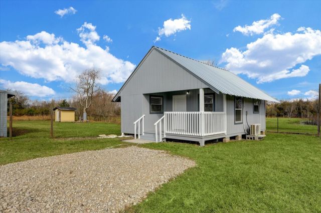 5806 S Highway 35, Alvin, TX 77511