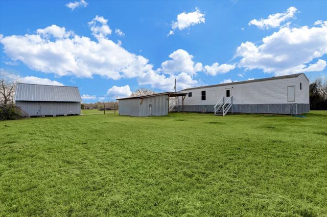 5806 S Highway 35, Alvin, TX 77511