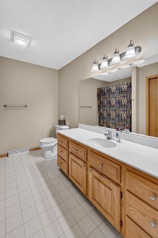 3222 Dorchester Way, Madison, WI 53719