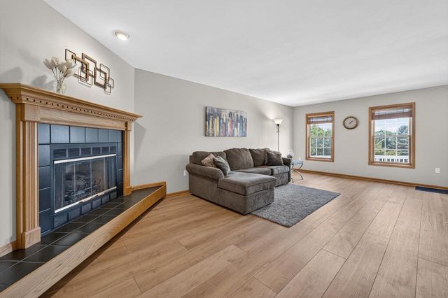 3222 Dorchester Way, Madison, WI 53719