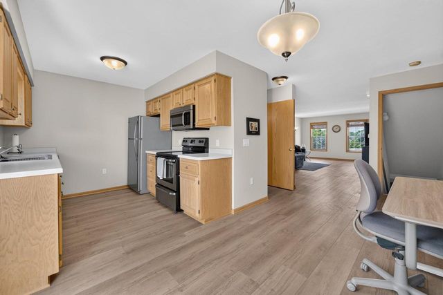 3222 Dorchester Way, Madison, WI 53719