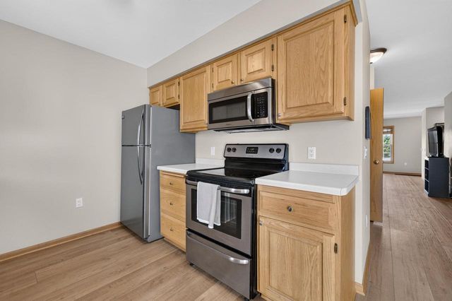 3222 Dorchester Way, Madison, WI 53719