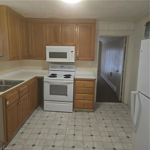 3320 Spring Street, Greensboro, NC 27405