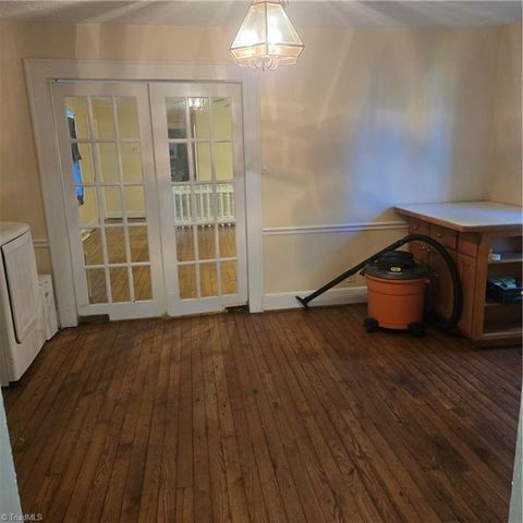 3320 Spring Street, Greensboro, NC 27405