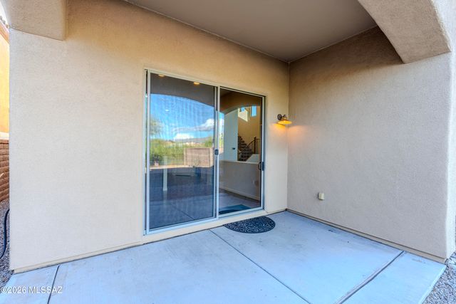 5790 N Loft Lane, Tucson, AZ 85718
