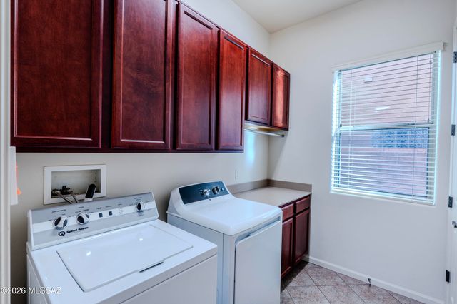 5790 N Loft Lane, Tucson, AZ 85718