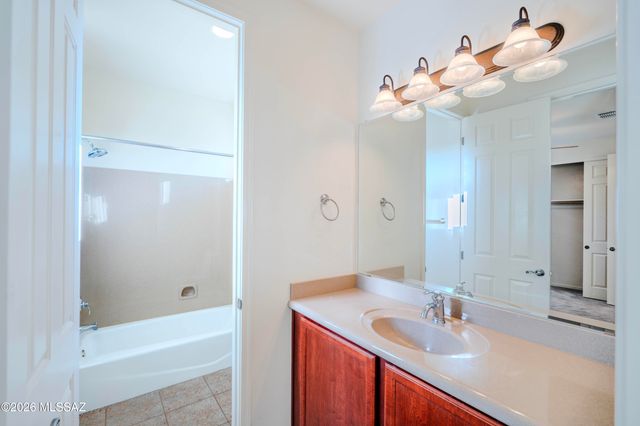 5790 N Loft Lane, Tucson, AZ 85718