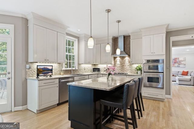 10785 Grenadier Lane, Alpharetta, GA 30022