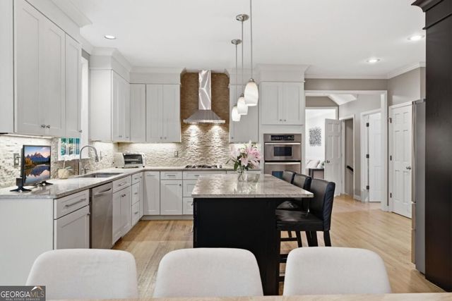 10785 Grenadier Lane, Alpharetta, GA 30022