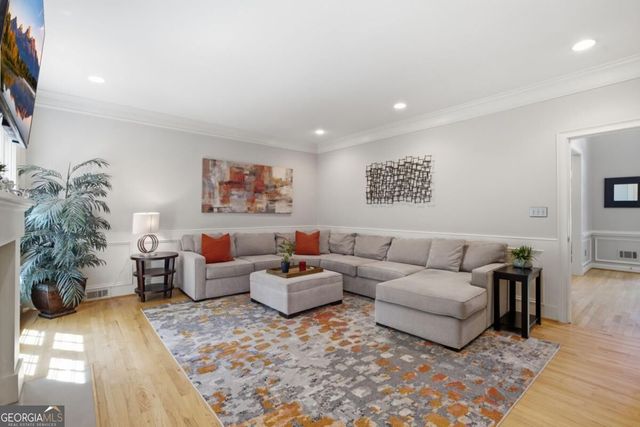 10785 Grenadier Lane, Alpharetta, GA 30022