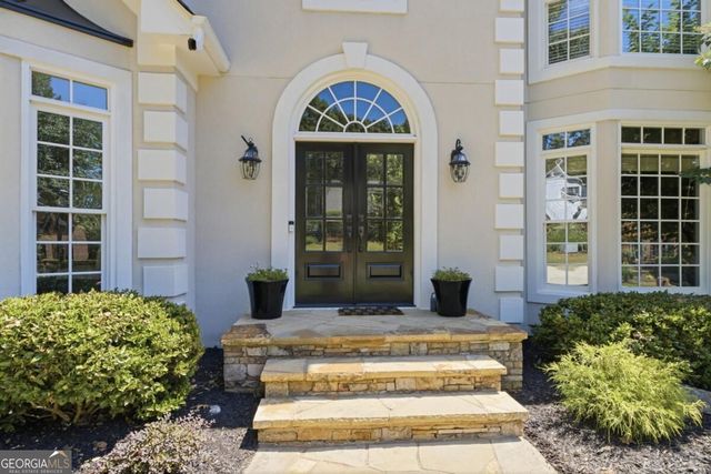 10785 Grenadier Lane, Alpharetta, GA 30022
