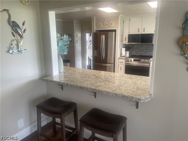 335 Nicklaus BLVD, North Fort Myers, FL 33903