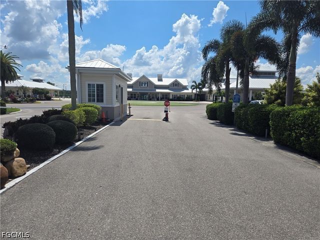 335 Nicklaus BLVD, North Fort Myers, FL 33903