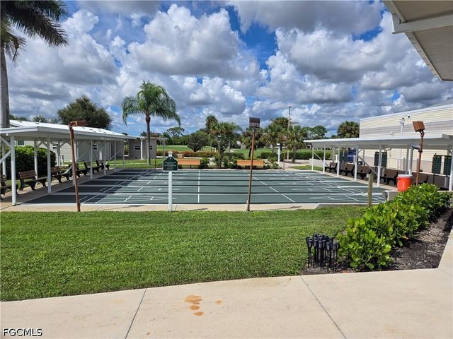335 Nicklaus BLVD, North Fort Myers, FL 33903