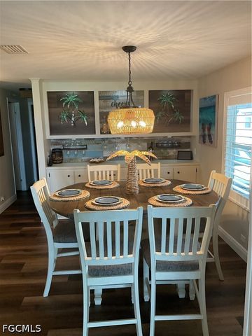 335 Nicklaus BLVD, North Fort Myers, FL 33903
