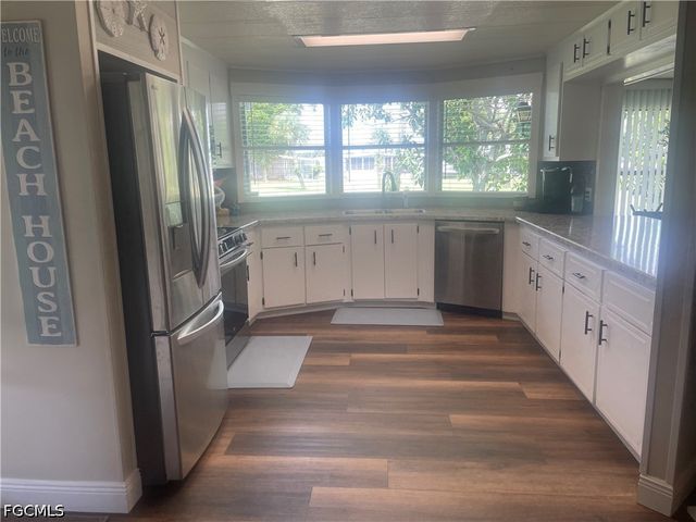 335 Nicklaus BLVD, North Fort Myers, FL 33903
