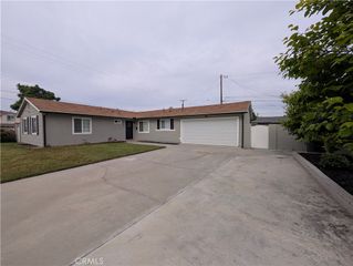 8002 San Leon Circle, Buena Park, CA 90620